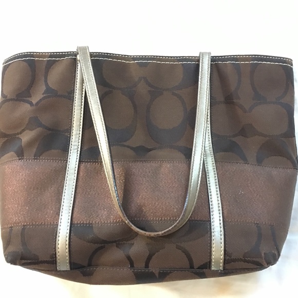 Brown coach purse - Picture 2 of 5